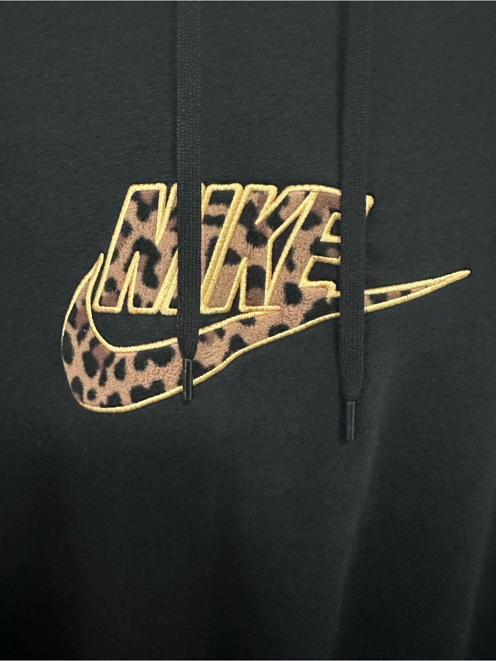 Nike Women’s Hoodie - Picture 3 of 5
